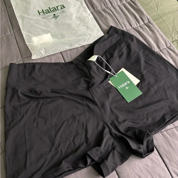 HALARA Activewear Shorts - Picture 2 of 4
